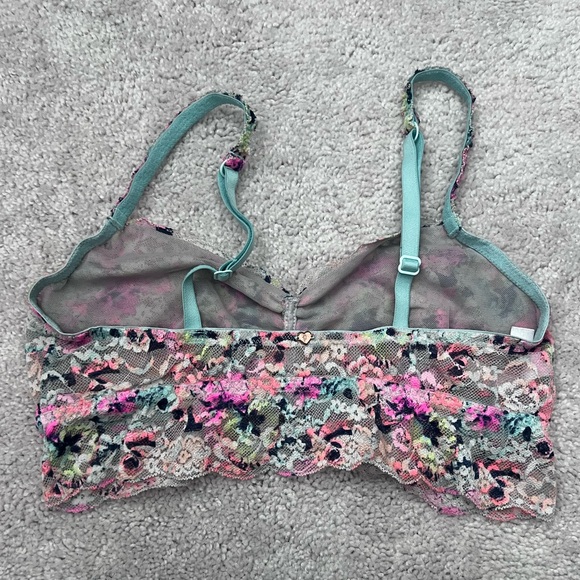 Victoria’s Secret PINK Bralette - Picture 2 of 4